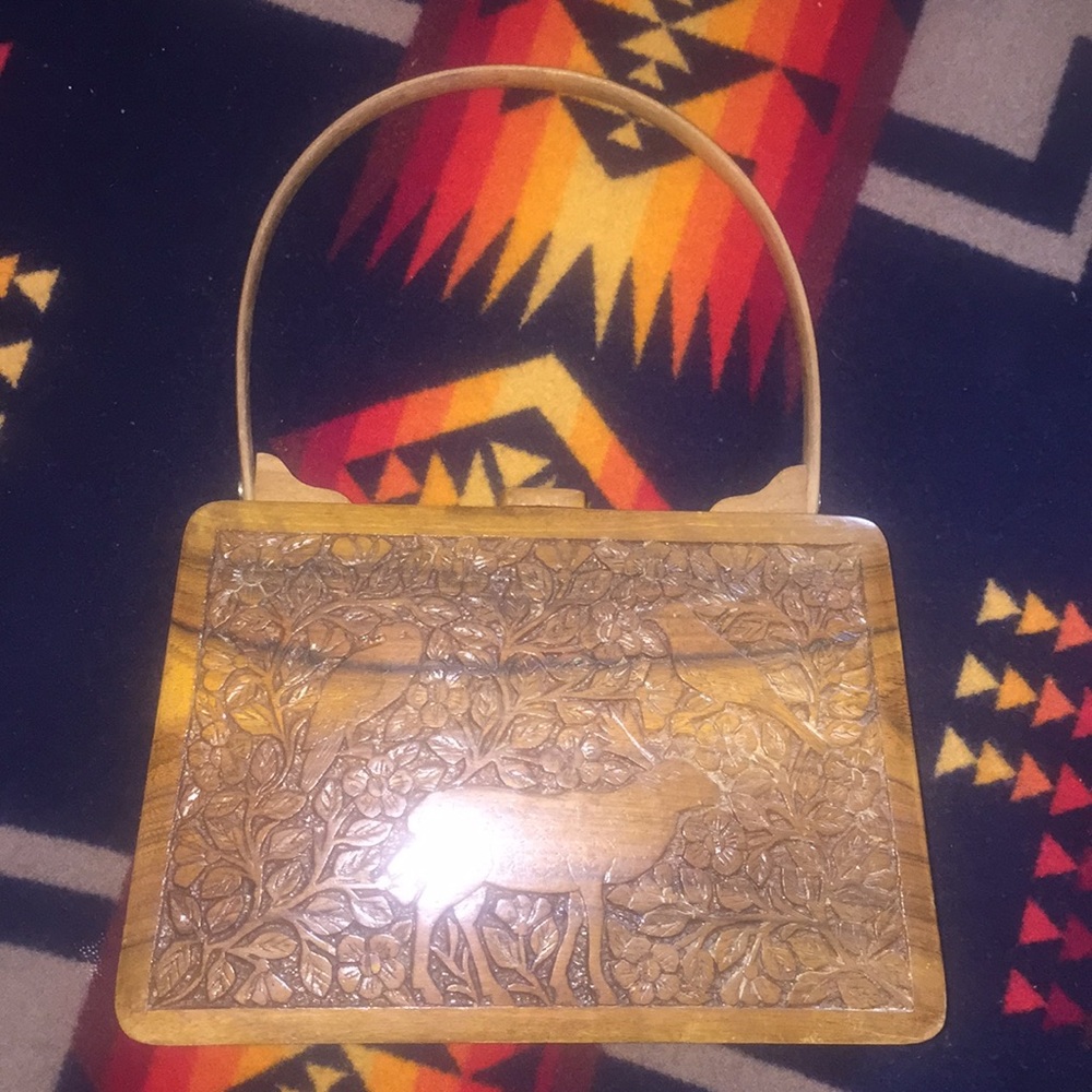 Vintage wooden box purse! 💕